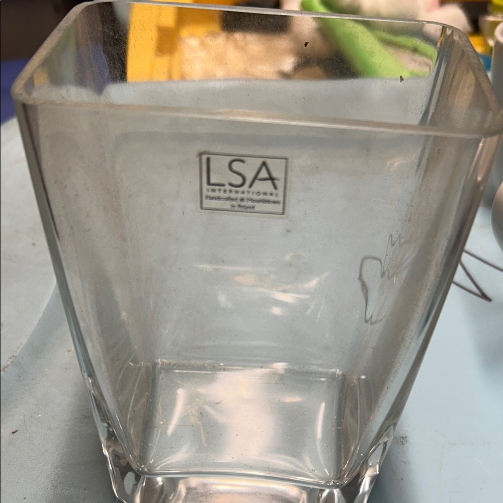 Lisa International Transparent Glass Vase